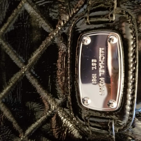 MK purse - Picture 3 of 6